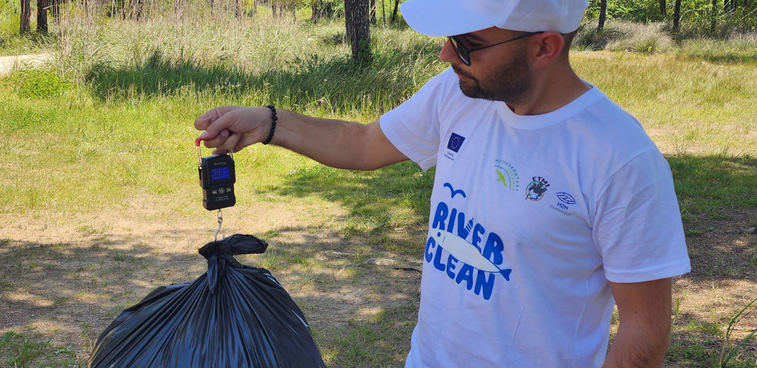 RIVERCLEAN - Monitorimi i Mbetjeve në Gjirin e Lalëzit